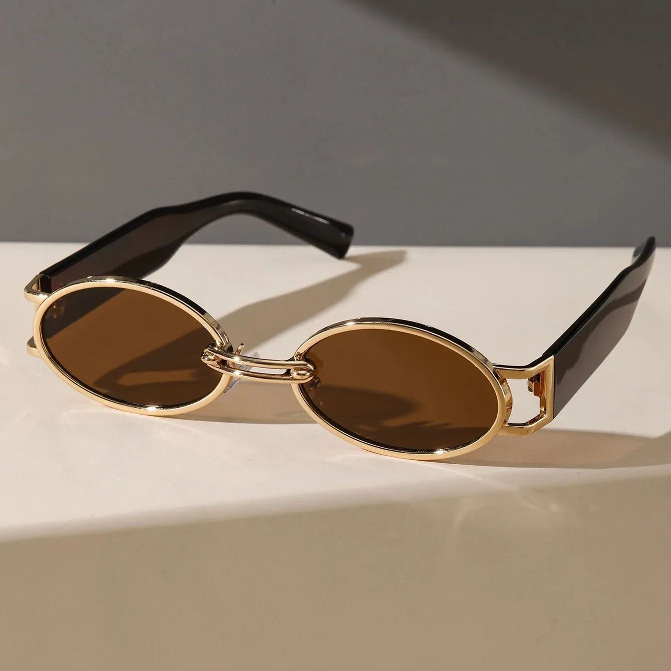 Eurus UV400 Round Sunglasses