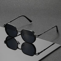 Pythagoras UV400 Square Sunglasses
