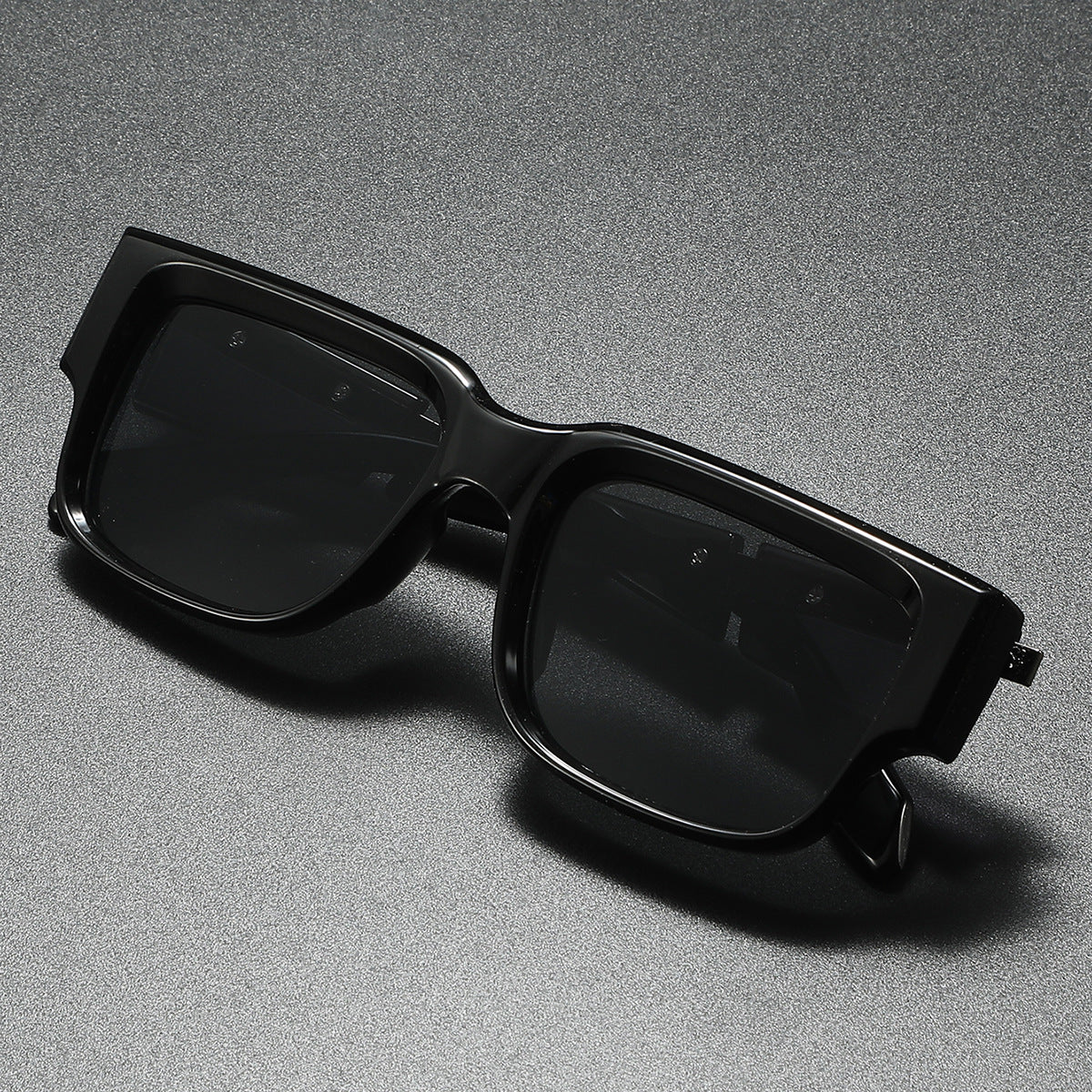 Lysimachus UV400 Square Sunglasses
