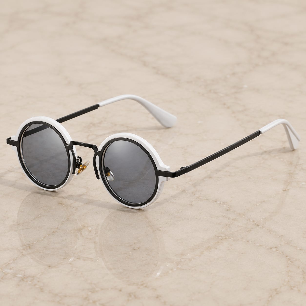 Stratos UV400 Round Sunglasses